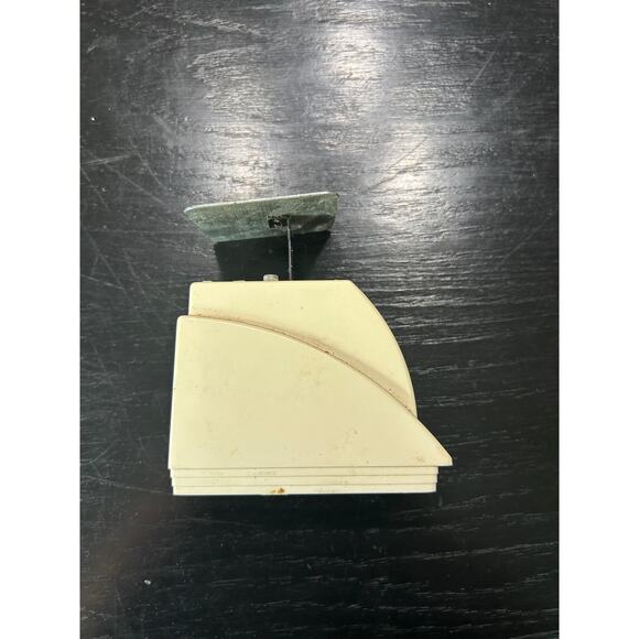 Mini- vintage Off white Kitchen scale- has wear and grim - Pelouze 1992 - Picture 5 of 8